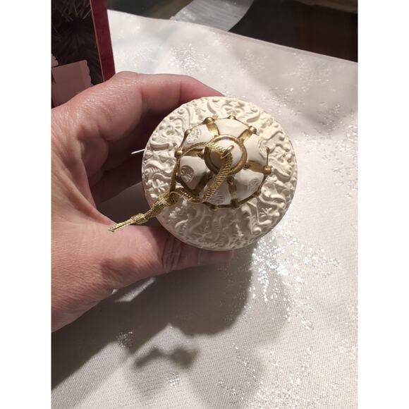 Hallmark 1999 Christmas Story Nativity Ornament Duane Unruh Hinged Doors w/ Box - Picture 7 of 10